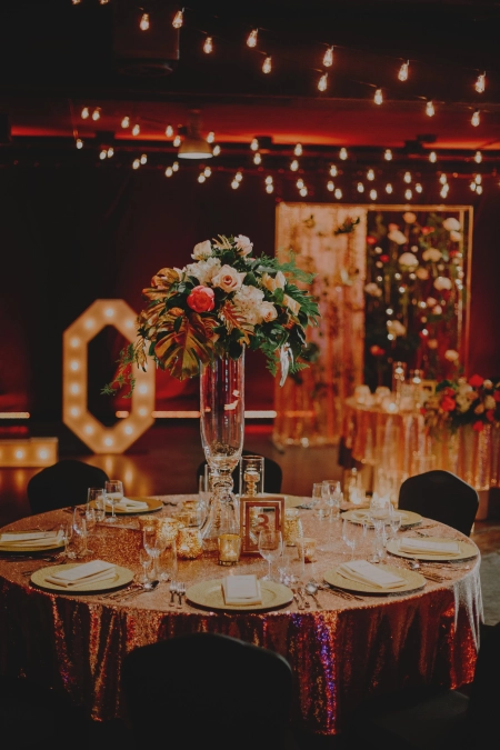 girlandy świetlne — GRAND HOTEL Kielce — Sala weselna · Kielce