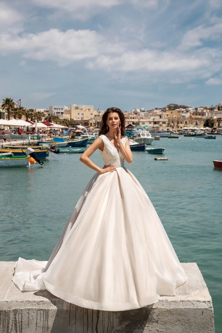 Aria Bride - Evelyn - Collection 2020- Malta Campaign