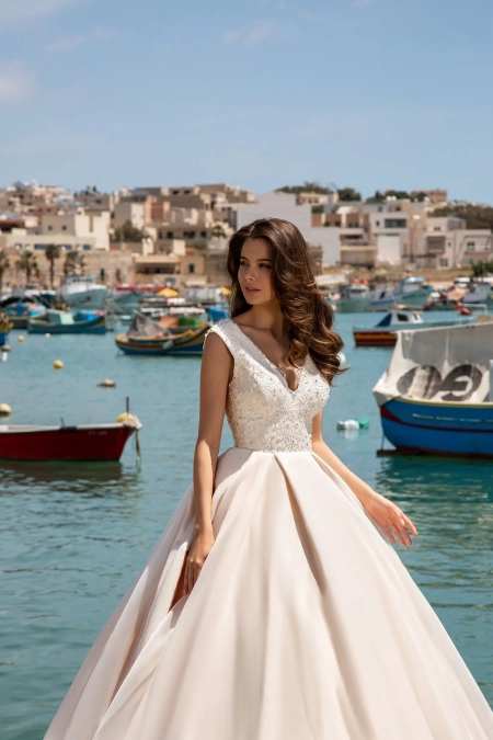 Aria Bride - Evelyn - Collection 2020- Malta Campaign