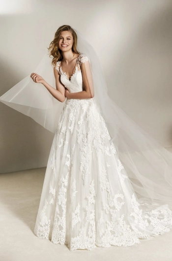 Pronovias- Pronovias One 2019