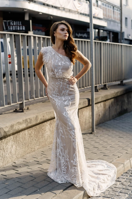 LULU MADELINE - PORTO - Love in the City Wedding Collection