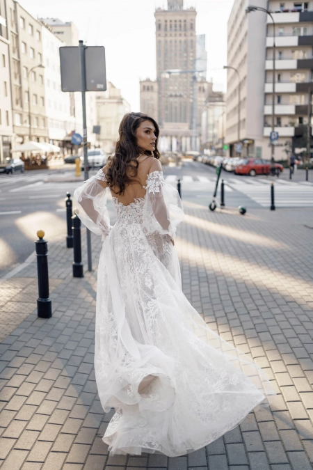 LULU MADELINE - MADRID - Love in the City Wedding Collection