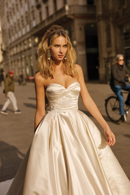 Berta Bridal - Style 20-20 - Milano 2020