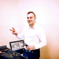 Prezenter muzyczny DJ DEEJV