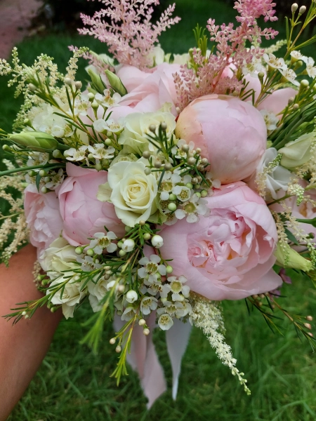 pudrowy róż, peonie — KWIATOWE INSPIRACJE - Dekoracje ślubne — Dekoracje ślubne · Szczecin