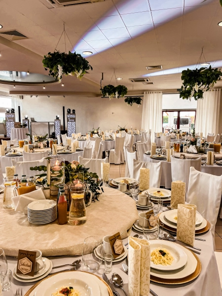 zastawa stołowa — Restauracja Rubinowa — Sala weselna · Koszęcin