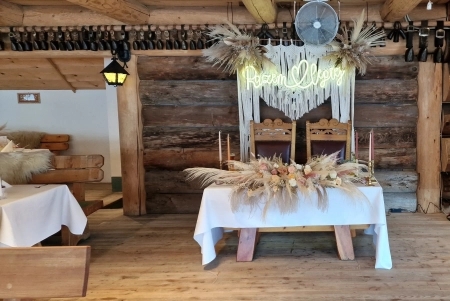 stół pary młodej — Krakowiacy i Górale — Sala weselna · Krzyszkowice