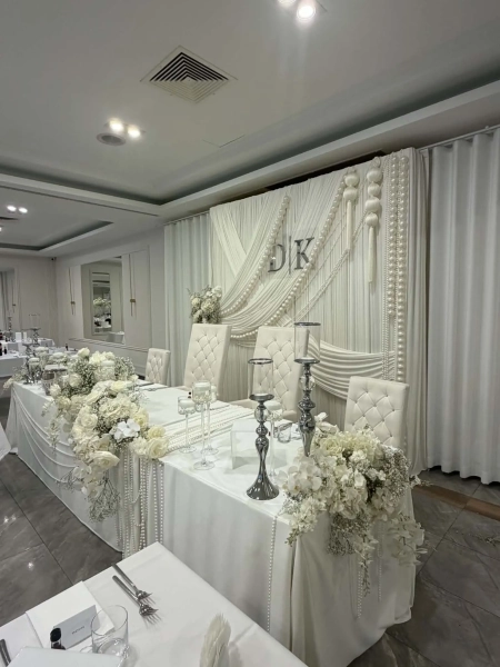 stół pary młodej — Atelier Marzeń — Dekoracje ślubne · Siedlce