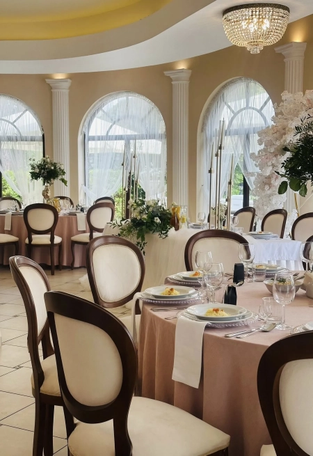 zastawa stołowa — Restauracja-Hotel Korona — Sala weselna · Rybnik