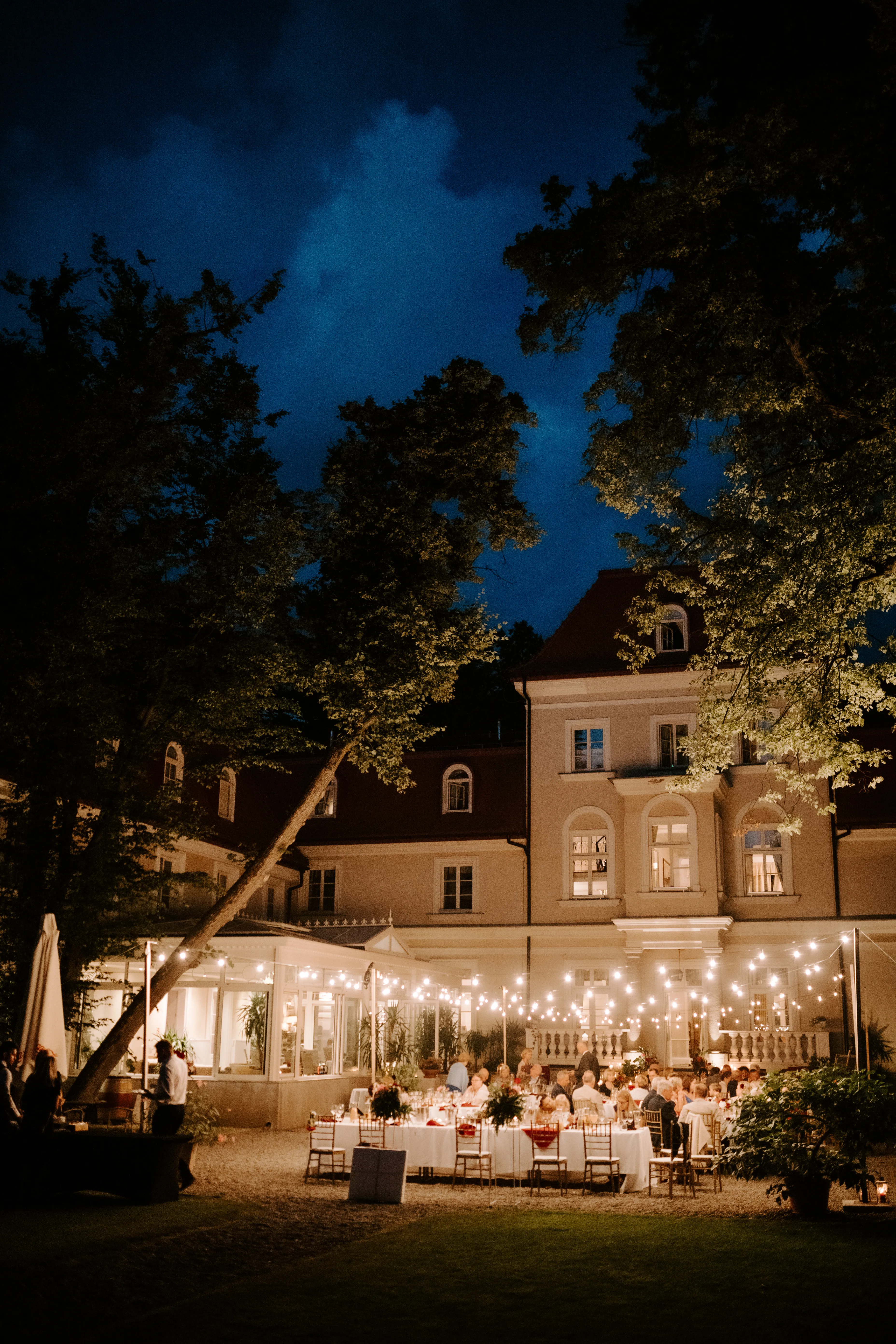 Zdjęcie inspiracji ślubnej — Modern Light Service