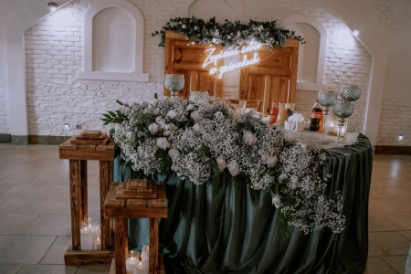 stół pary młodej — Hotel Kosmowski — Sala weselna · Września
