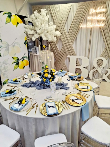 napis neonowy — JJ Wedding&Decor — Dekoracje ślubne · Niepołomice