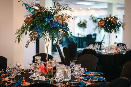 zastawa stołowa, prezenty dla gości — Green GardenHotel — Sala weselna · Falenty