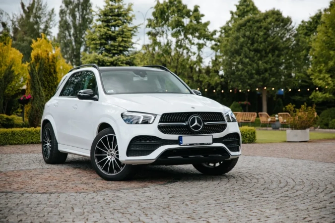Mercedesem do ślubu! Bezpieczny i luksusowy transport. - Katalog główny - 0