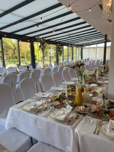zastawa stołowa — Hotel Nad Pisą — Sala weselna · Pisz