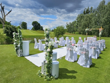 ślub w plenerze — Restauracja Hole In One — Sala weselna · Toruń