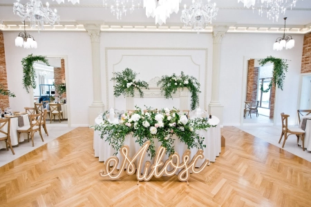 stół pary młodej — VILLA SERENADA — Sala weselna · Osiek Małopolskie