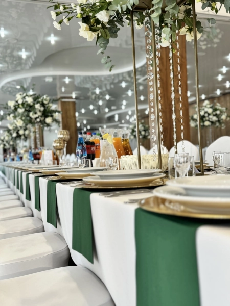 zastawa stołowa — Hotel Porto*** — Sala weselna · Radomsko
