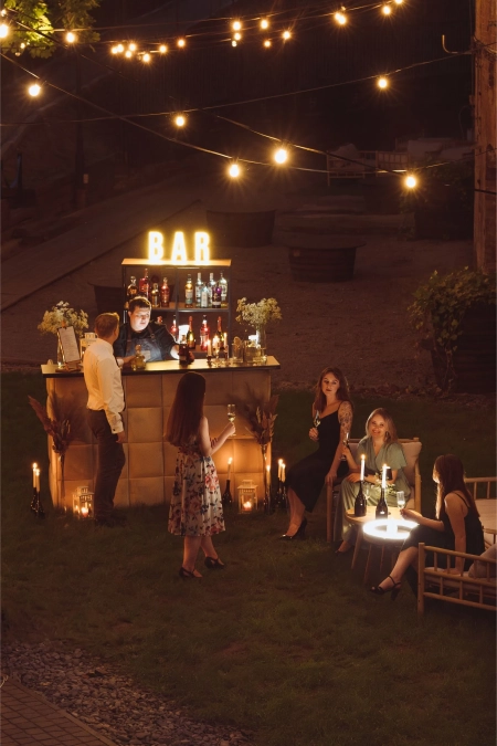 girlandy świetlne — Uno Momento - mobilny cocktail bar — Barman na wesele · Kraków