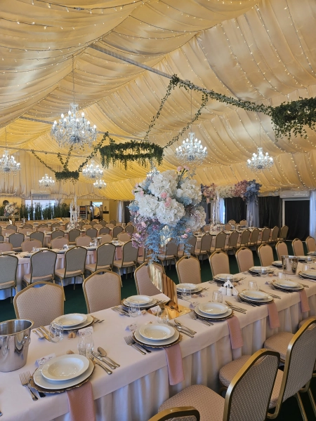 aranżacja stołu, zastawa stołowa — Hotel Atena — Sala weselna · Mielec
