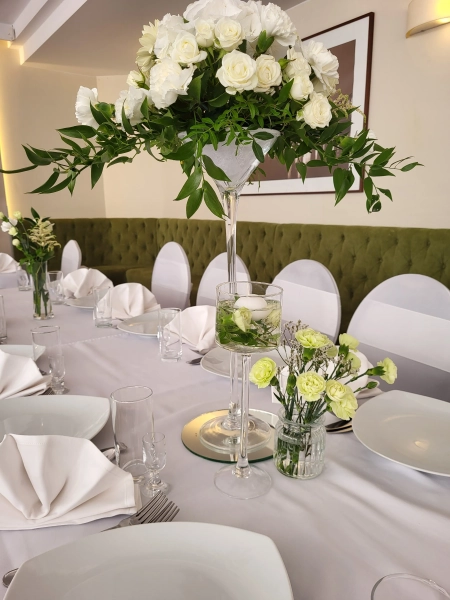 zastawa stołowa — Restauracja Uśmiech — Sala weselna · Szczecin