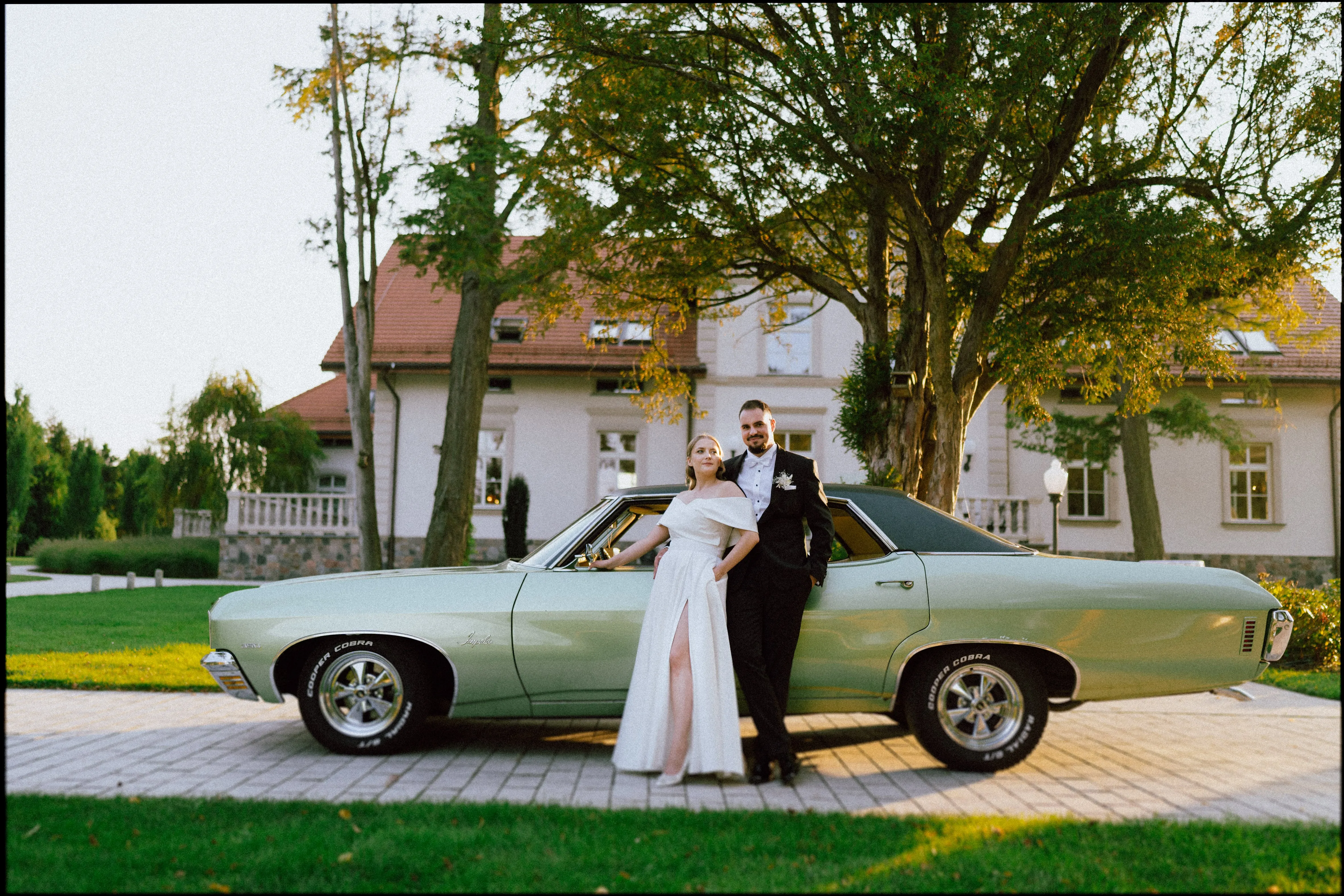 Zdjęcie inspiracji ślubnej — Impala do ślubu