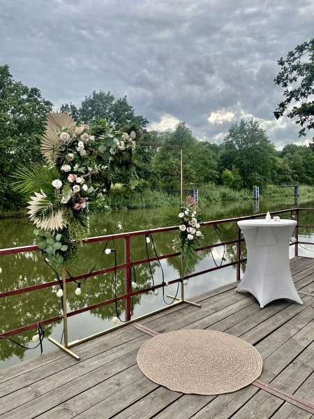 ślub w plenerze — Restauracja Wratislavia- wesela — Sala weselna · Wrocław