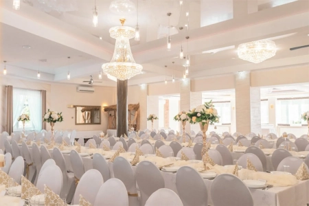 zastawa stołowa — Restauracja - Sala Bankietowa BATORY — Sala weselna · Łódź