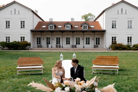 ślub w plenerze — Arche Pałac i Folwark Łochów — Sala weselna · Łochów