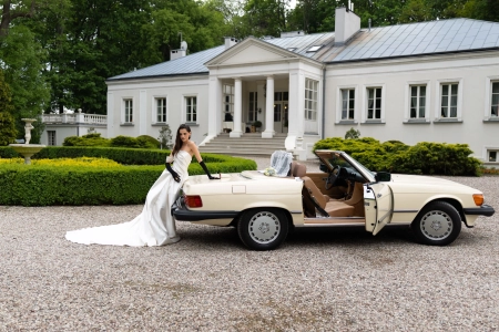 dworek, auto do ślubu — Anastasia Bohaichuk Fotograf Ślubny — Fotograf ślubny · Katowice
