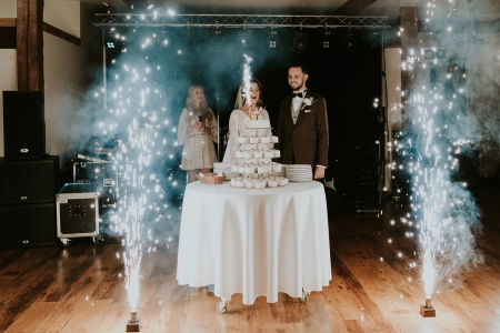 tort weselny — Cedrowy Dworek — Sala weselna · Cedry Wielkie