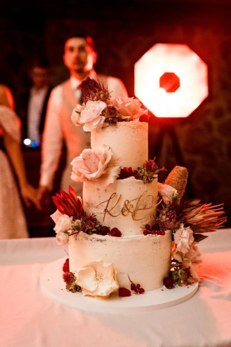 róże — Pracownia Tortów Artystycznych cake_love_byann — Cukiernia · Grodzisk Mazowiecki