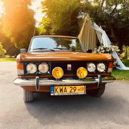 plener, auto retro — Klasyki z Lanckorony — Samochody do ślubu · Kraków